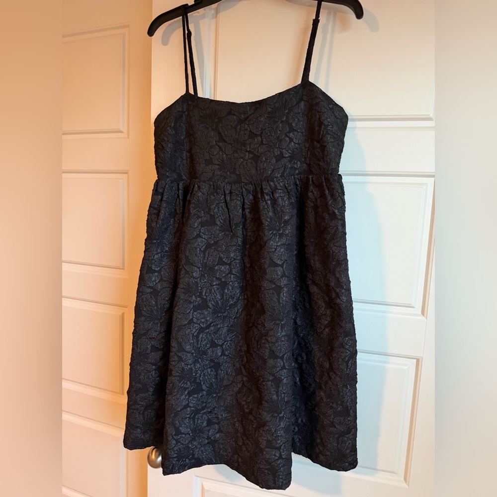 010 Black Floral Jacquard Spaghetti-Strap  Dress